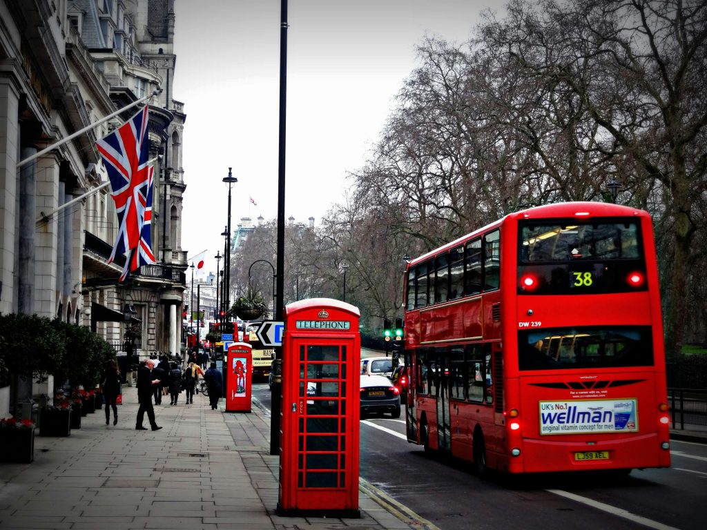 london street phone cabin 163037 163037